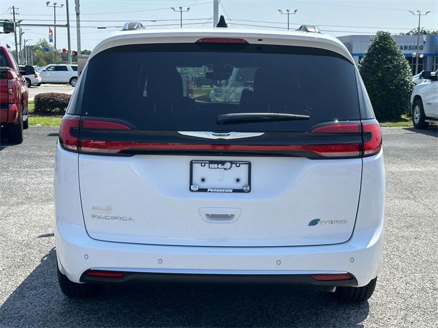 2024 Chrysler Pacifica Hybrid Pinnacle