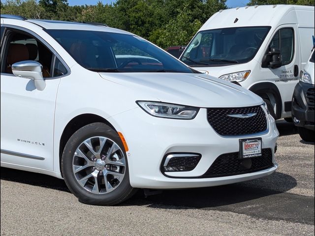 2024 Chrysler Pacifica Hybrid Pinnacle