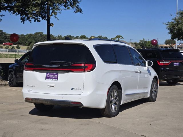 2024 Chrysler Pacifica Hybrid Pinnacle