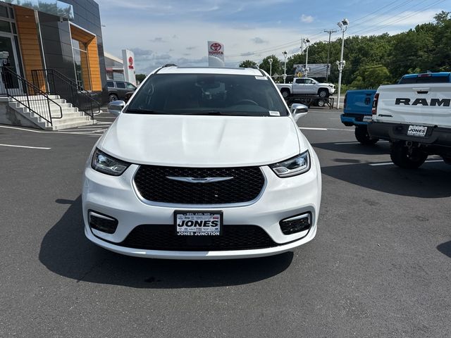 2024 Chrysler Pacifica Hybrid Pinnacle