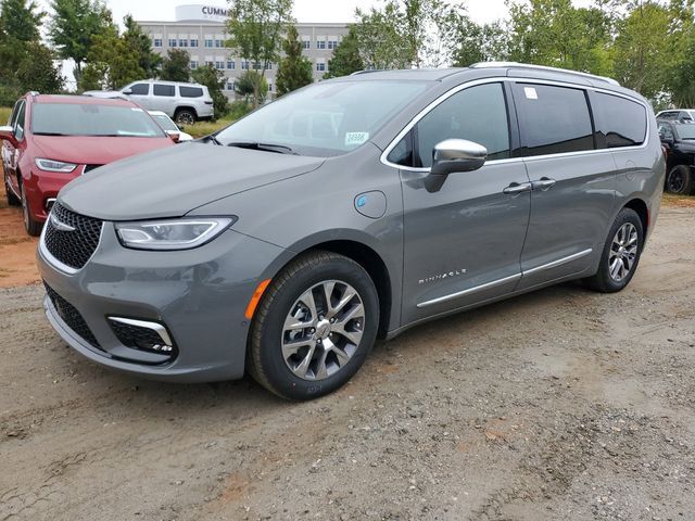 2024 Chrysler Pacifica Hybrid Pinnacle