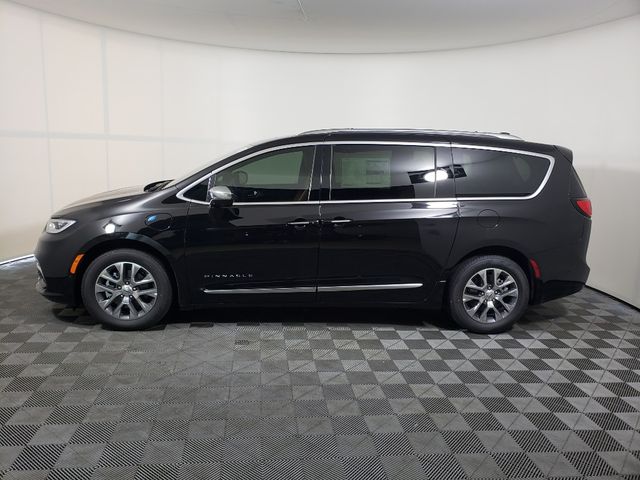 2024 Chrysler Pacifica Hybrid Pinnacle