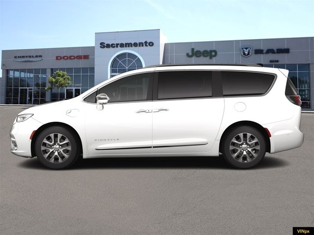 2024 Chrysler Pacifica Hybrid Pinnacle