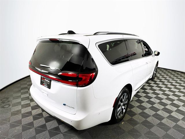 2024 Chrysler Pacifica Hybrid Pinnacle