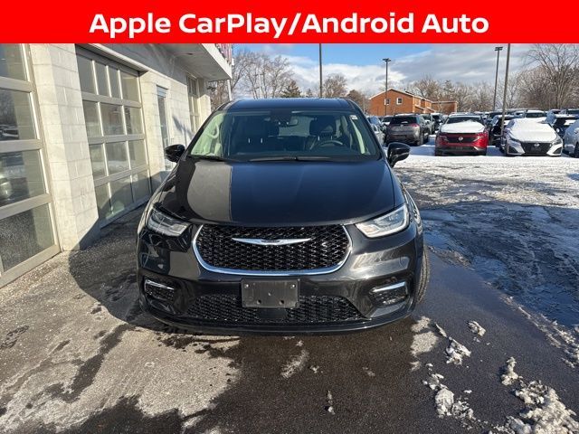 2024 Chrysler Pacifica Hybrid Select