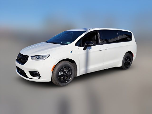 2024 Chrysler Pacifica Hybrid S Appearance Pkg