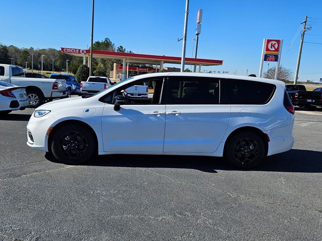 2024 Chrysler Pacifica Hybrid S Appearance Pkg