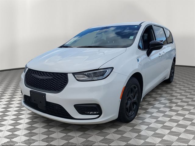 2024 Chrysler Pacifica Hybrid S Appearance Pkg