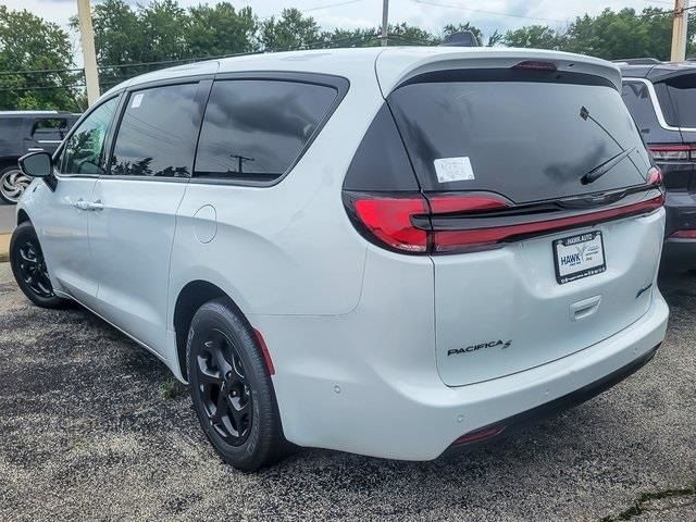 2024 Chrysler Pacifica Hybrid S Appearance Pkg