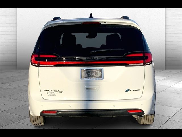 2024 Chrysler Pacifica Hybrid Premium S Appearance Pkg