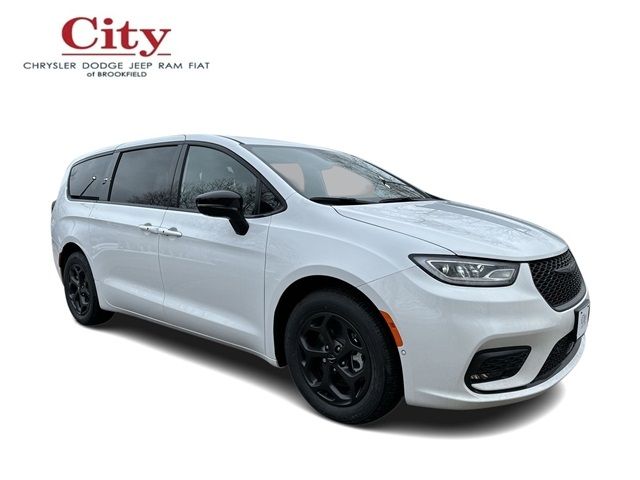 2024 Chrysler Pacifica Hybrid Select