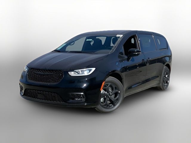 2024 Chrysler Pacifica Hybrid S Appearance Pkg