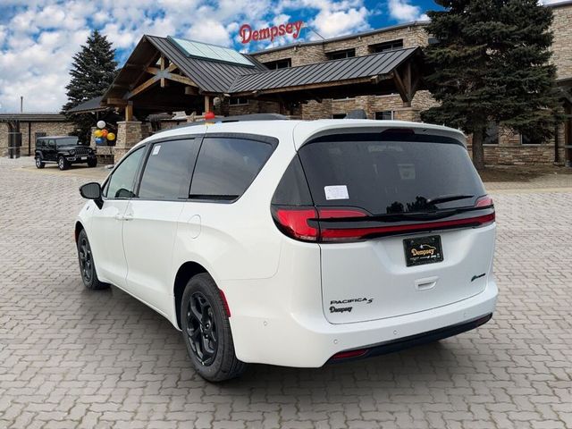 2024 Chrysler Pacifica Hybrid Premium S Appearance Pkg