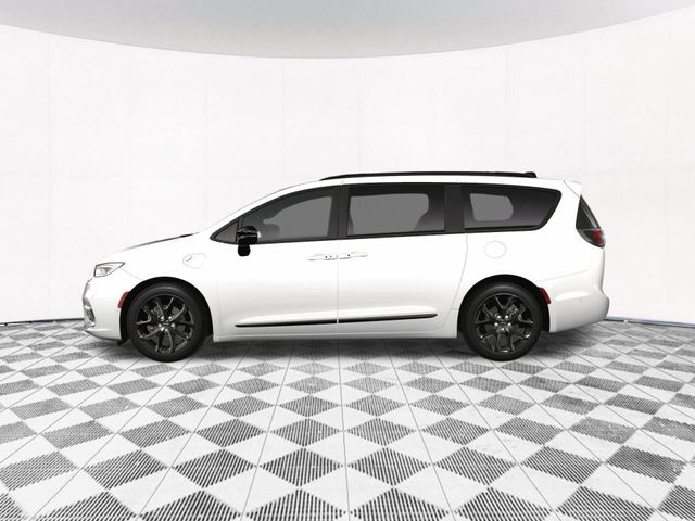 2024 Chrysler Pacifica Hybrid Premium S Appearance Pkg