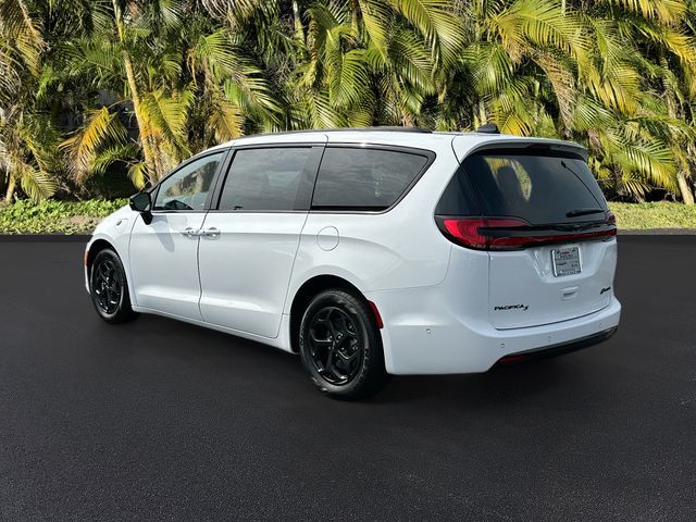 2024 Chrysler Pacifica Hybrid Premium S Appearance Pkg