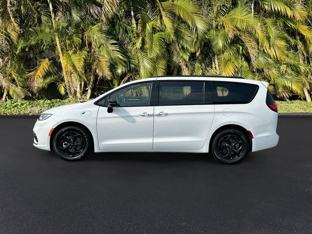 2024 Chrysler Pacifica Hybrid Premium S Appearance Pkg