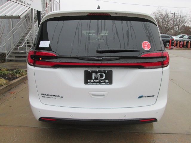 2024 Chrysler Pacifica Hybrid Premium S Appearance Pkg