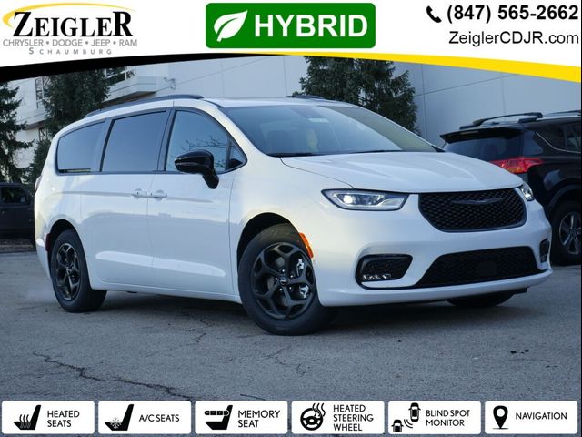 2024 Chrysler Pacifica Hybrid Premium S Appearance Pkg