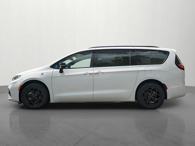 2024 Chrysler Pacifica Hybrid Premium S Appearance Pkg