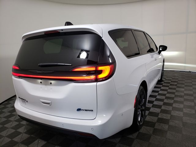 2024 Chrysler Pacifica Hybrid S Appearance Pkg