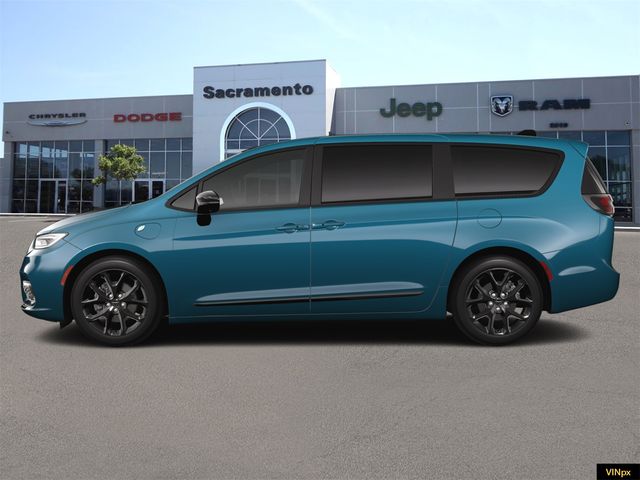 2024 Chrysler Pacifica Hybrid S Appearance Pkg