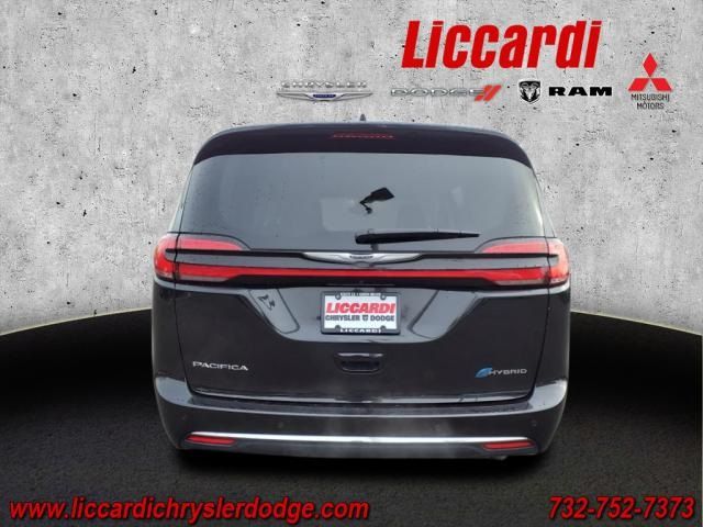 2024 Chrysler Pacifica Hybrid Select