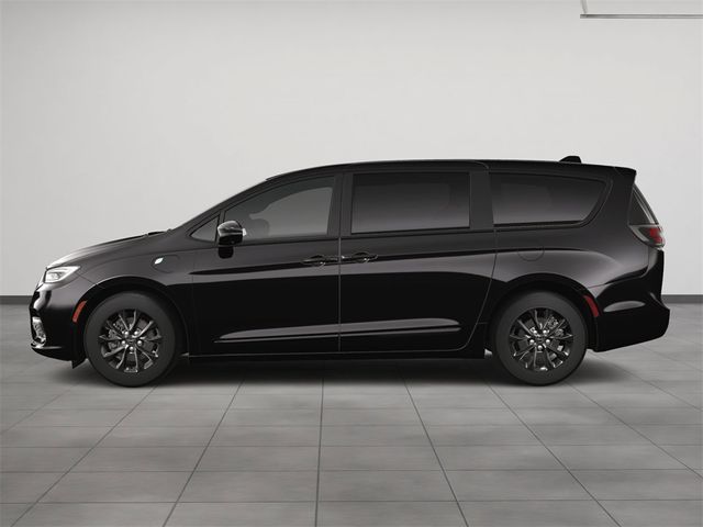 2024 Chrysler Pacifica Hybrid S Appearance Pkg