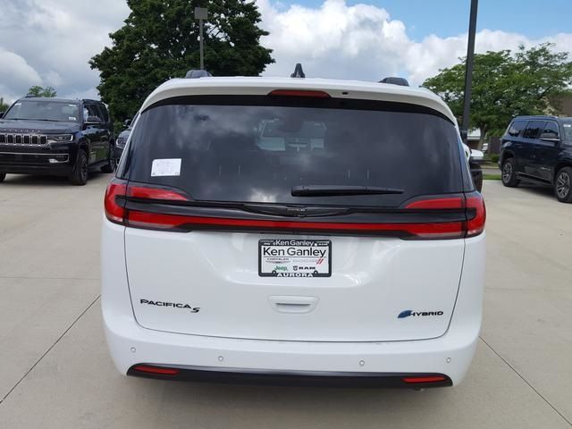 2024 Chrysler Pacifica Hybrid Premium S Appearance Pkg