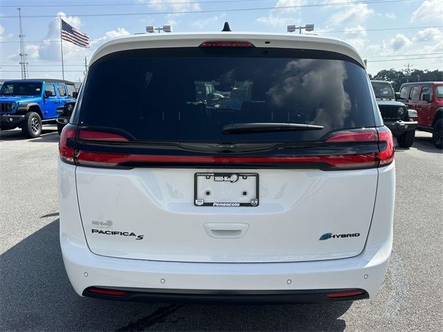 2024 Chrysler Pacifica Hybrid Premium S Appearance Pkg