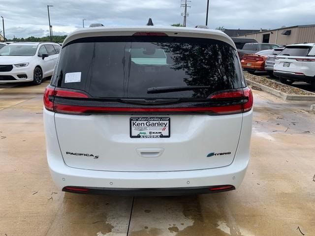 2024 Chrysler Pacifica Hybrid Premium S Appearance Pkg