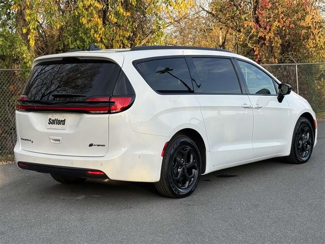 2024 Chrysler Pacifica Hybrid Premium S Appearance Pkg