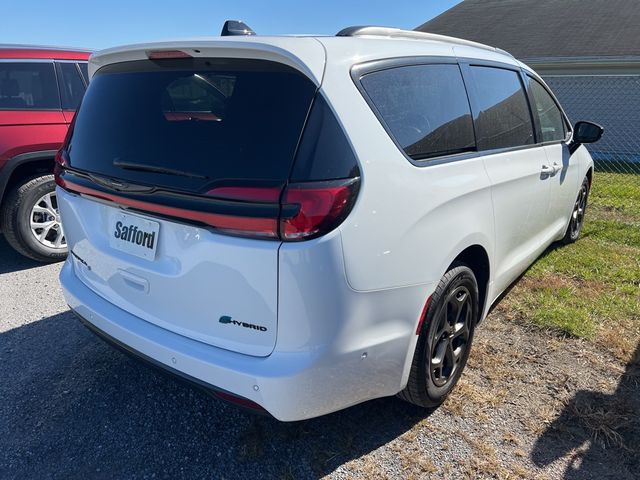 2024 Chrysler Pacifica Hybrid Premium S Appearance Pkg