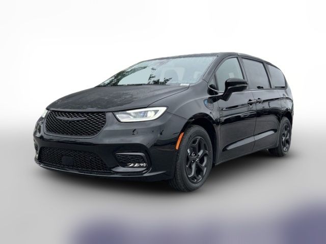 2024 Chrysler Pacifica Hybrid S Appearance Pkg