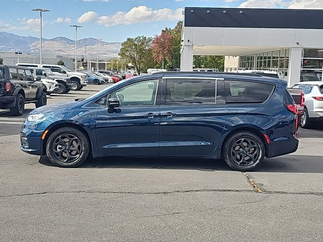 2024 Chrysler Pacifica Hybrid Premium S Appearance Pkg