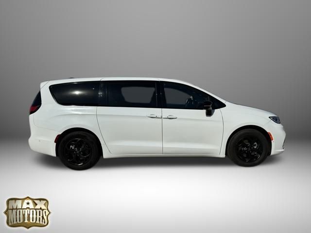 2024 Chrysler Pacifica Hybrid S Appearance Pkg