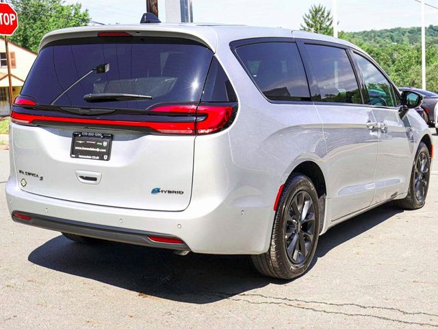 2024 Chrysler Pacifica Hybrid S Appearance Pkg