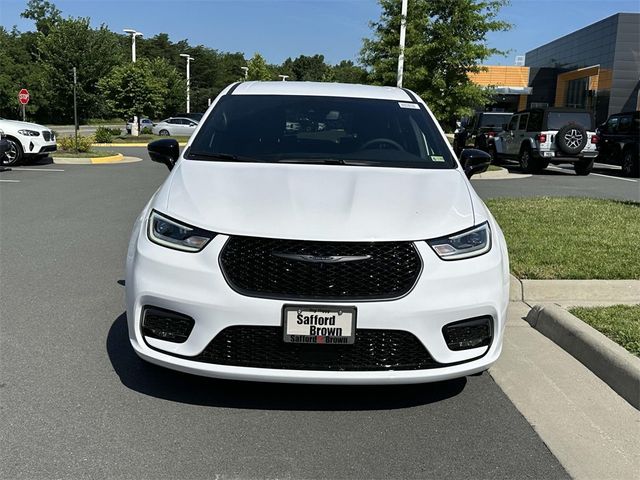 2024 Chrysler Pacifica Hybrid S Appearance Pkg