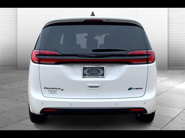 2024 Chrysler Pacifica Hybrid S Appearance Pkg