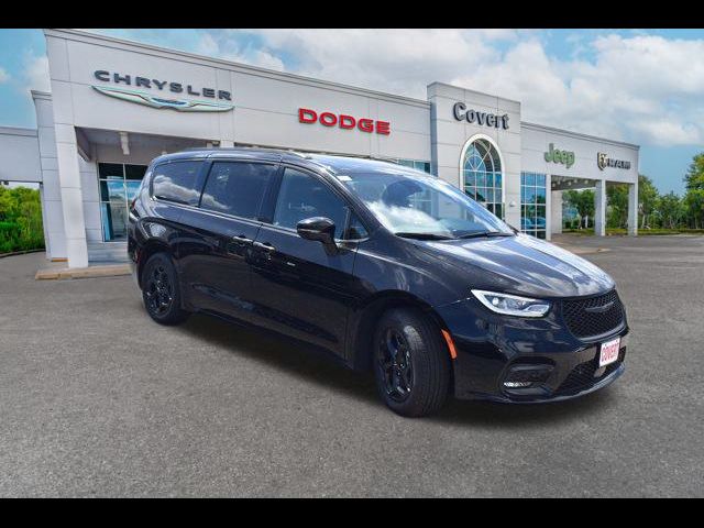 2024 Chrysler Pacifica Hybrid Premium S Appearance Pkg