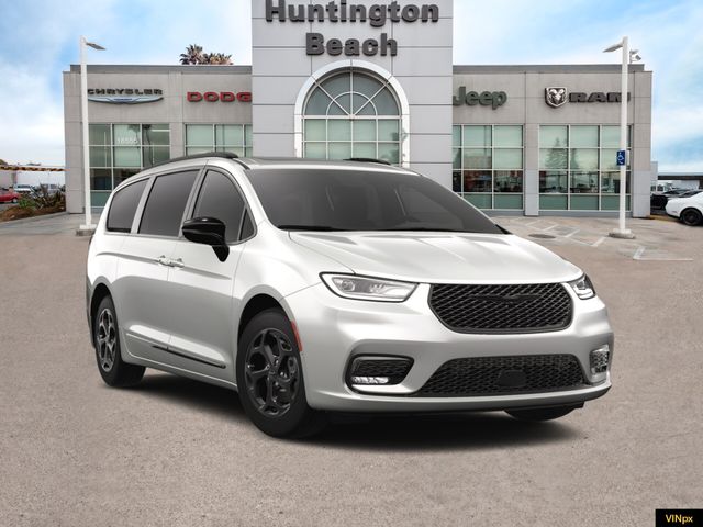2024 Chrysler Pacifica Hybrid Premium S Appearance Pkg