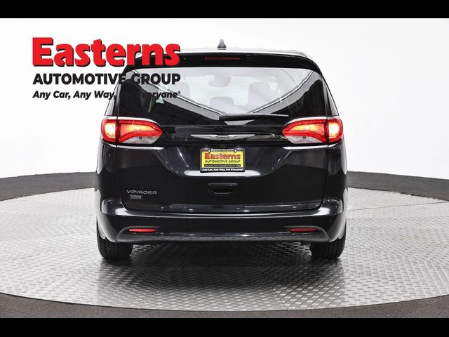 2024 Chrysler Voyager LX