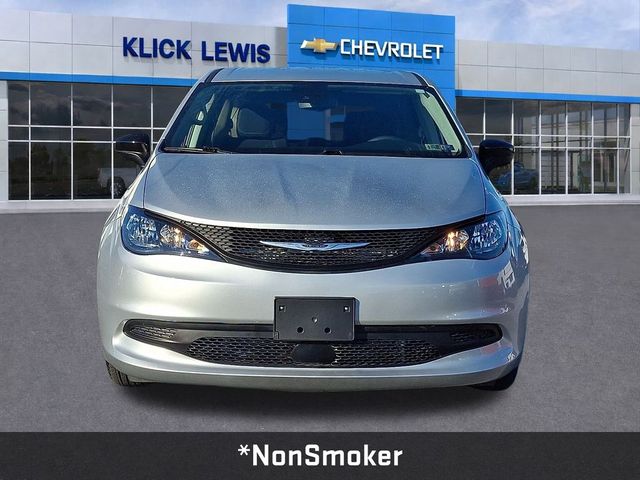 2024 Chrysler Voyager LX