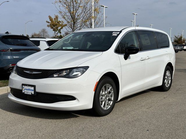 2024 Chrysler Voyager LX