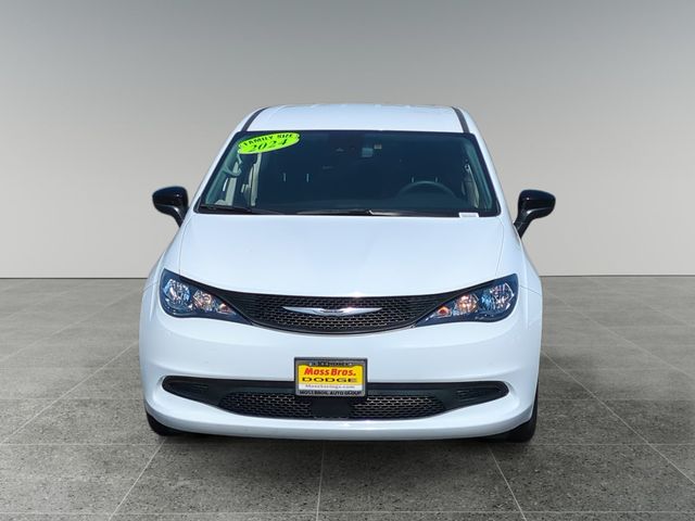 2024 Chrysler Voyager LX