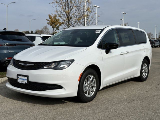 2024 Chrysler Voyager LX