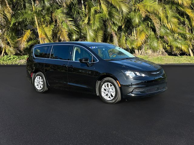 2024 Chrysler Voyager LX