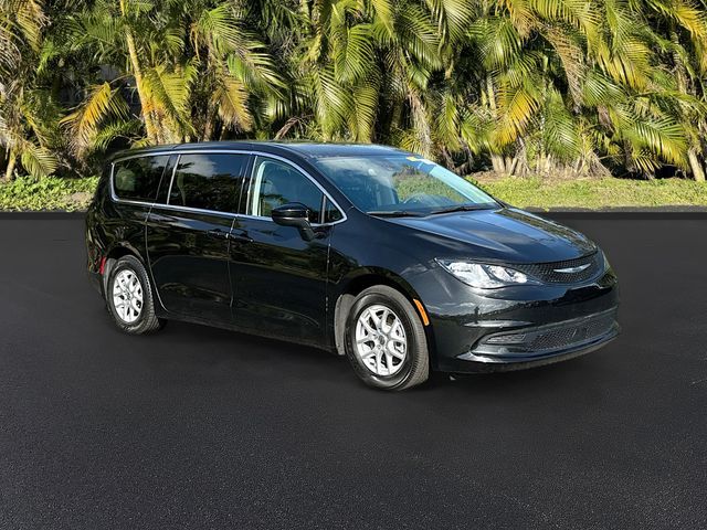 2024 Chrysler Voyager LX