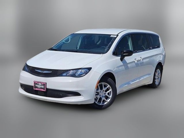 2024 Chrysler Voyager LX