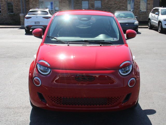 2024 FIAT 500e 