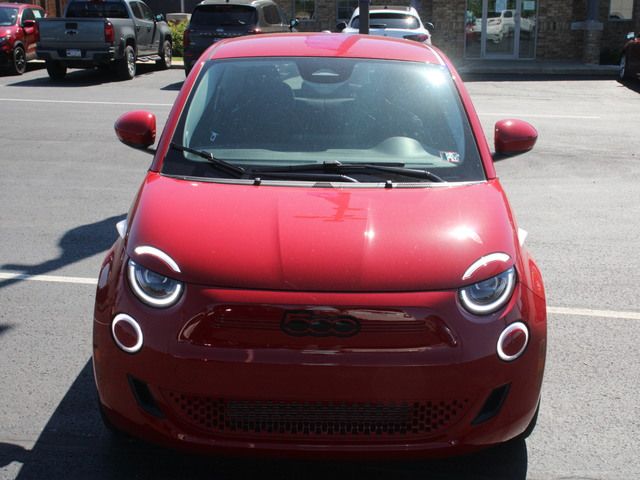 2024 FIAT 500e 